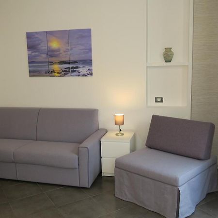 Karina, To The Beach With Terrace And Private Parking Savona Esterno foto